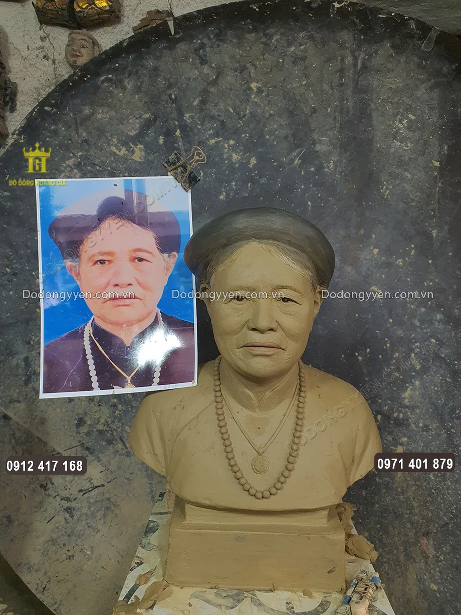 Mẫu đất được tạo theo d&aacute;ng b&aacute;n th&acirc;n